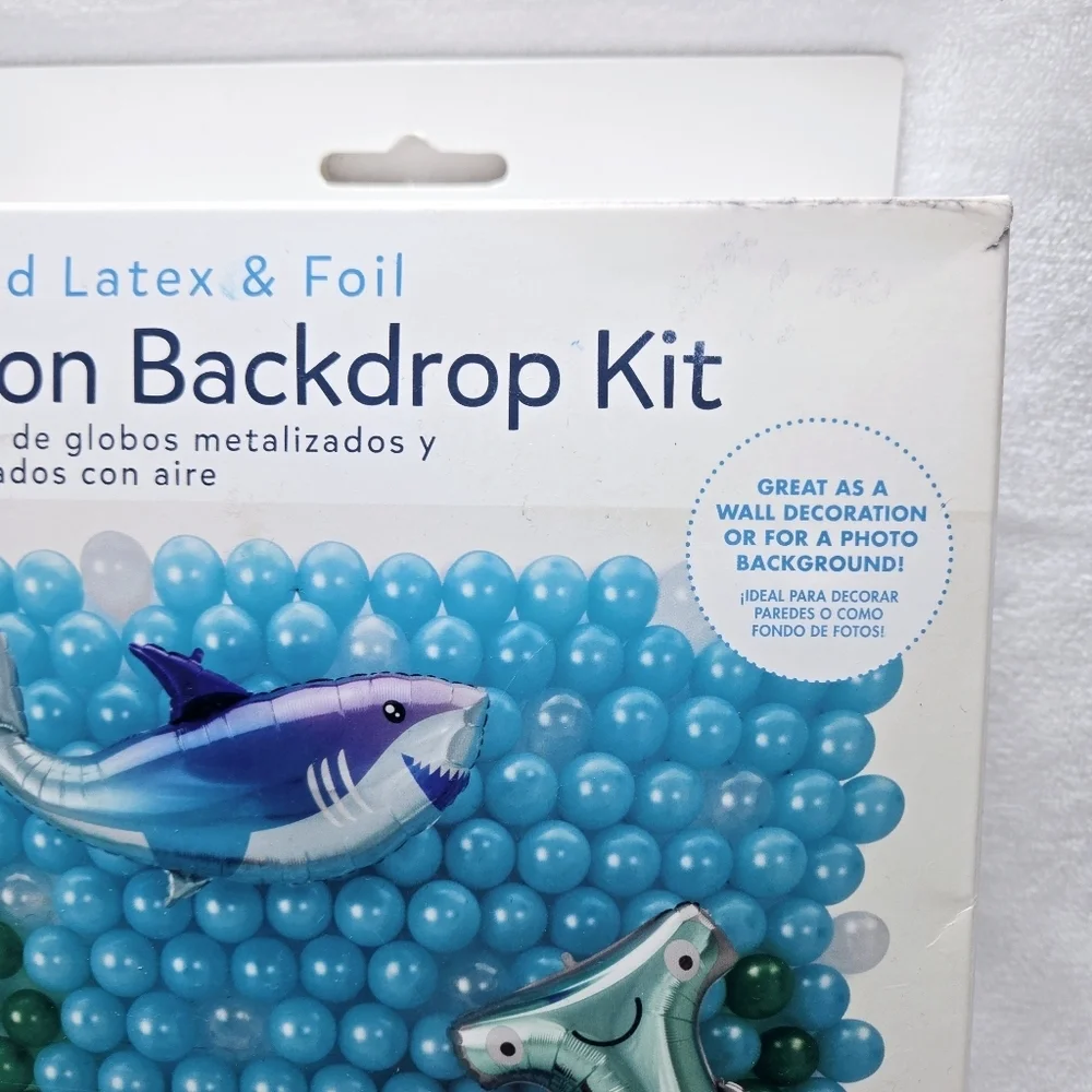 Air Filled Latex & Foil Under The Sea Balloon Backdrop Kit For Party